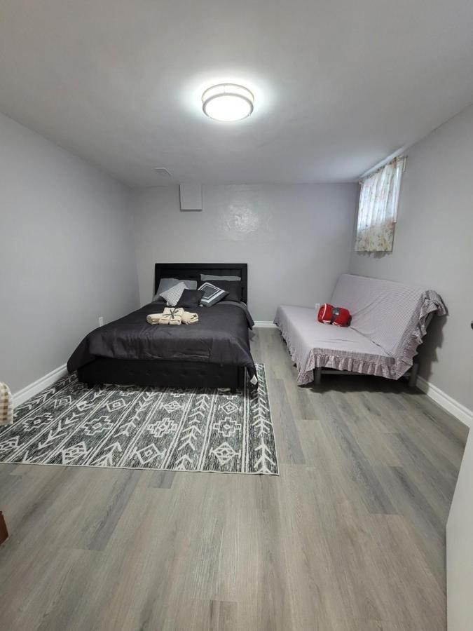 Falstaff Home Торонто Экстерьер фото