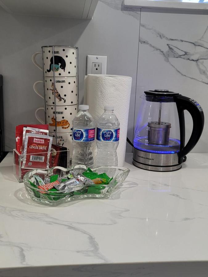 Falstaff Home Торонто Экстерьер фото